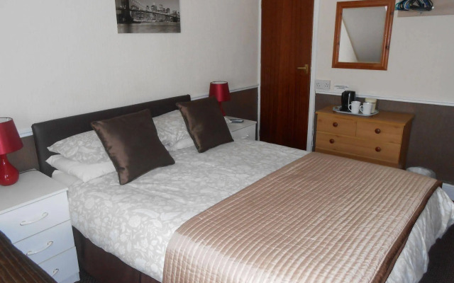 Shirley Heights Hotel