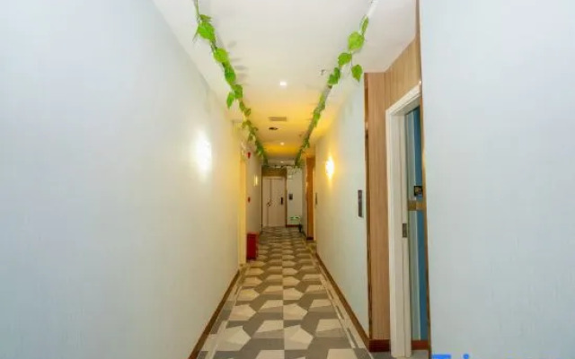 Yishangju Theme Hotel