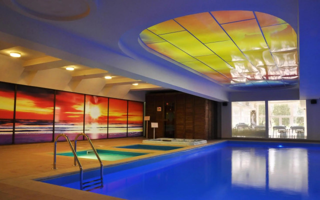 North Star Continental Resort
