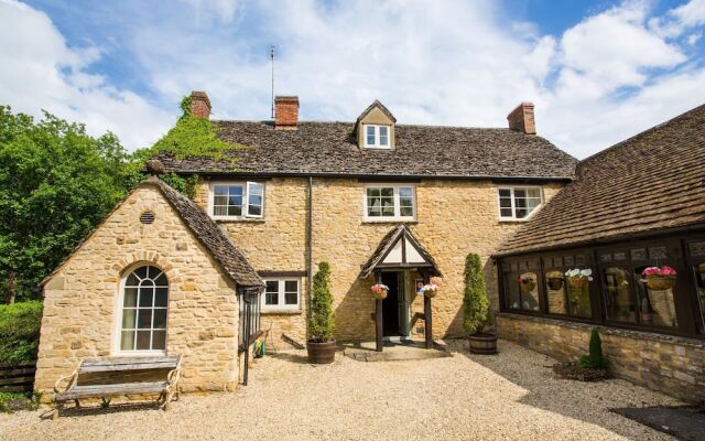 Gorselands Hall Bed and Breakfast