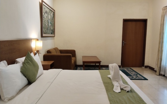 ZEN Rooms K. H. Moh Toha Ciawi – Guest Rooms – Ciawi