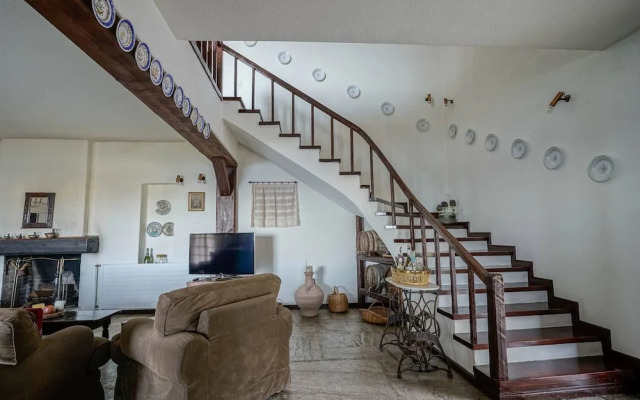 Sonia Rustic Mansion - 5bd 30 Sec Walk T