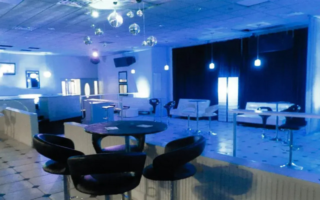 Regency Hotel & Conference Center