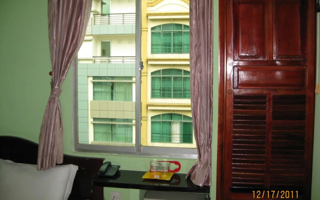 TiTi Hotel