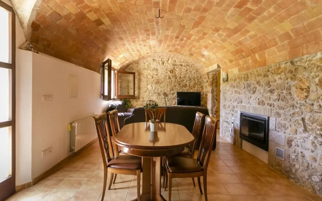 Rustic Holiday Home in Catalonia With Swimming Pool