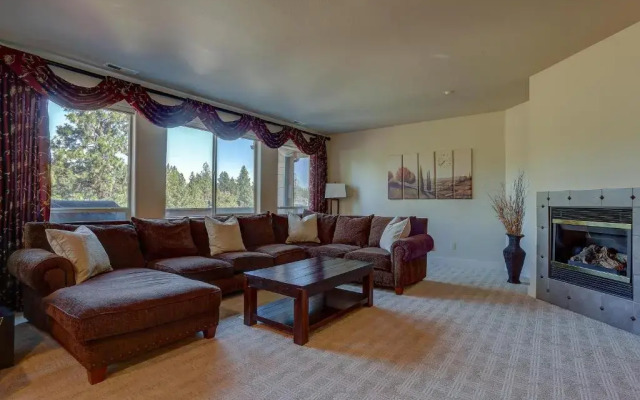 Quinn Creek-Mt Views-4BR/3.5BA