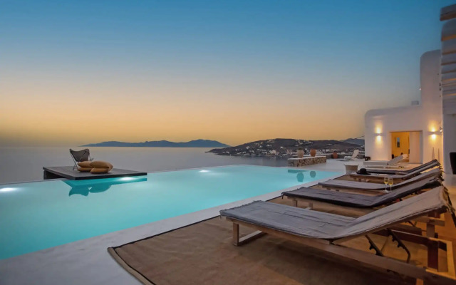 Cyra Mykonos Estate