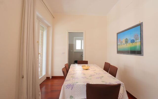 St Peter new and lightsome apartment with balcony