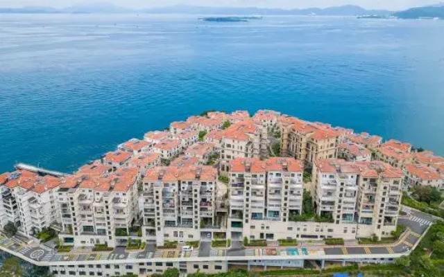 Qushu Adaman · Sky Villa