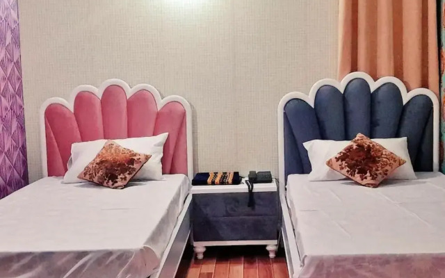 Lahore Hotel
