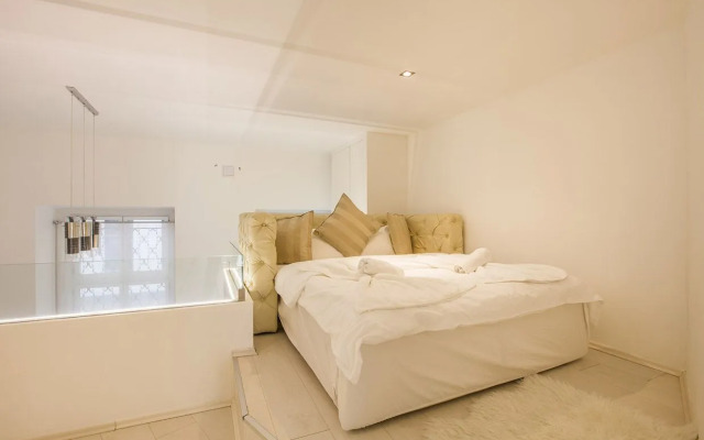 Enzo Capo Luxury Suites