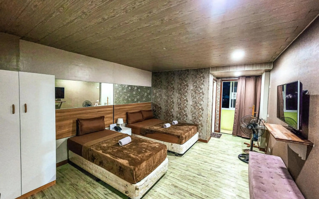 OYO 767 Hotel Urban - Khotel Kurban Hotel