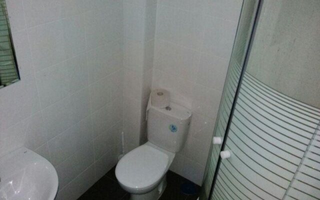 Residencia Málaga Backpackers - Adults Only