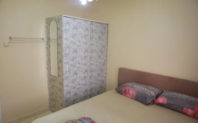 Donfarsha Apartments