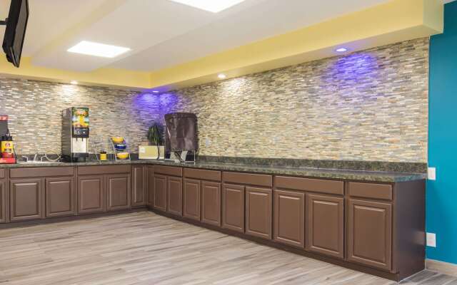 Rodeway Inn & Suites Monroeville - Pittsburgh