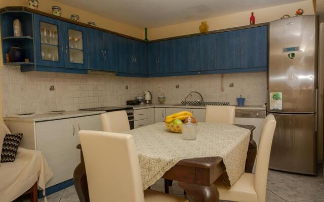 Vasilikis Holiday House