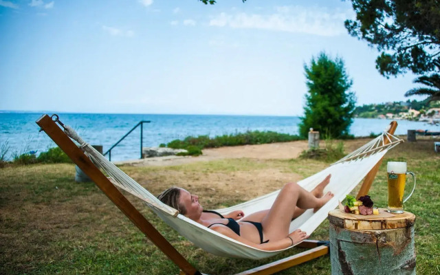 Mimoza Beach