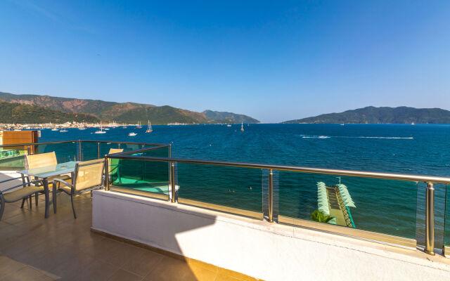 Honeymoon Hotel
