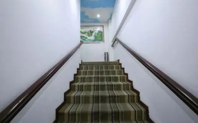 Changchun Moon Bay Fashion Hotel