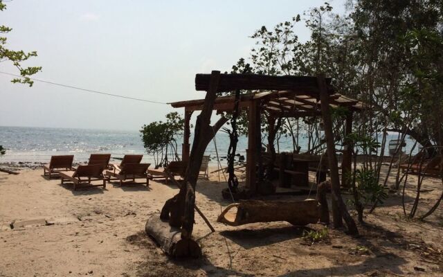 Koh Rong Beach Bungalow