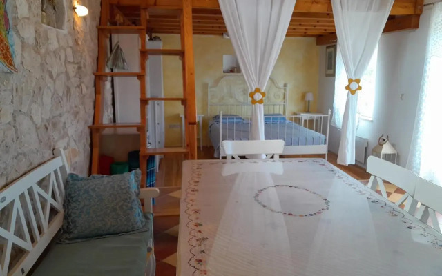 Moja posebna kuća na osami kraj mora