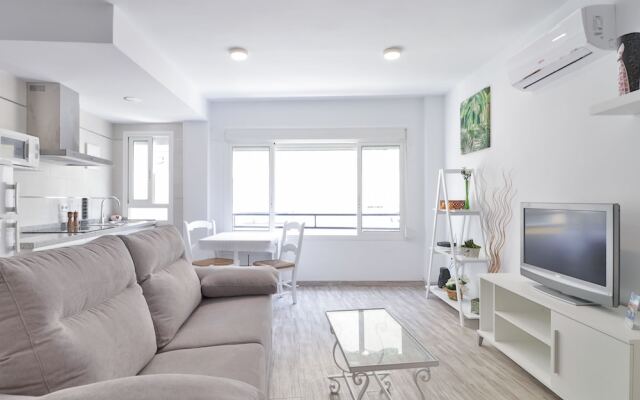 Nice Studio Torre del Mar Beach