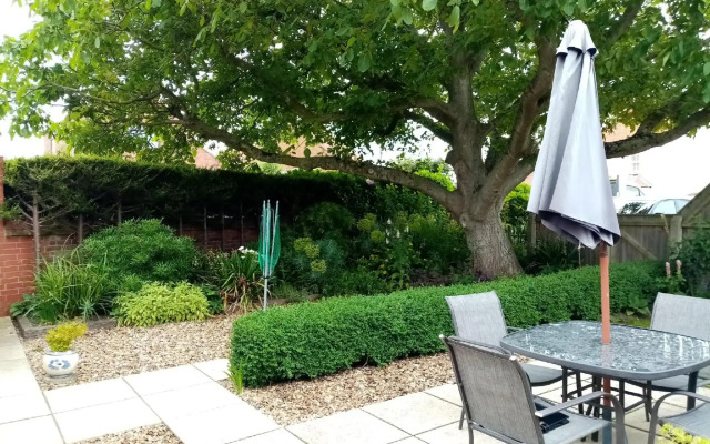 Walnut Corner