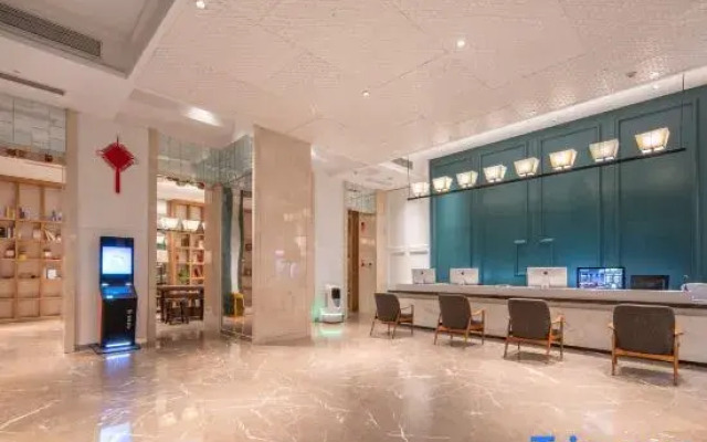 World Hotel (Jinan Hexie Square Qilu Children's Hospital)