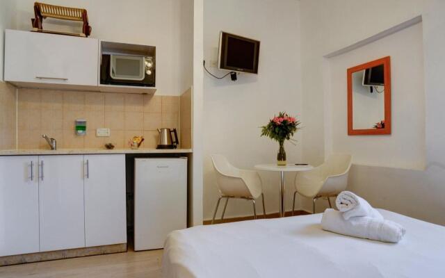 Liber Seashore Suites