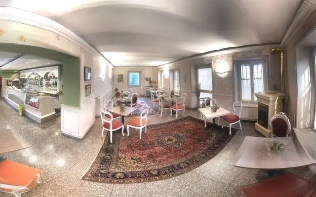 Hotel Corona Grossa