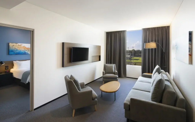 Holiday Inn Sydney St Marys by IHG