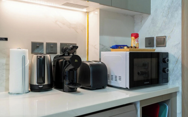 GLOBALSTAY. Azizi Riviera 34