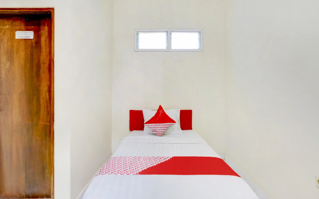 Super OYO 3261 Hotel Ratu