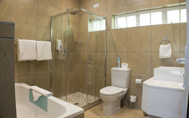 Cathedral Peak Hotel