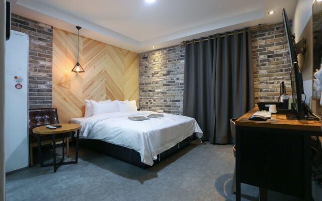 Wonju Two Days Hotel