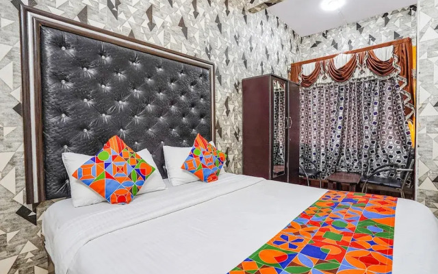 Pavithraa Deluxe Suites by OYO Rooms