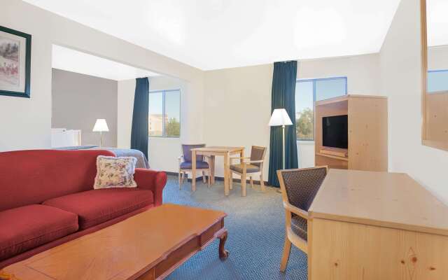 FairBridge Inn & Suites Moscow/Pullman