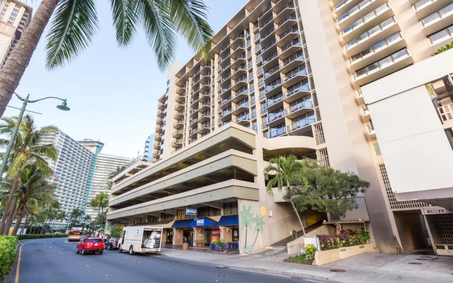 Aqua Palms Waikiki