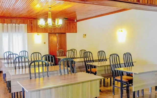 4 Tee's Hotel Rongai