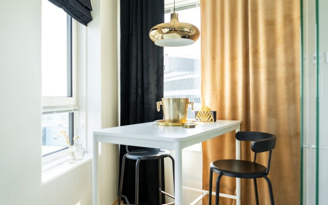10th floor studio with a great location