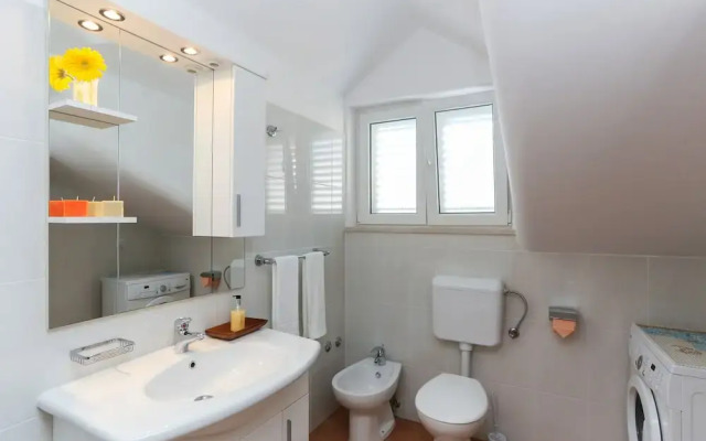 Apartments Miramare & Campara
