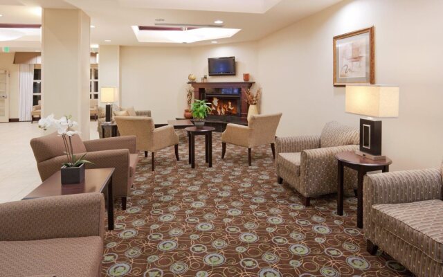 Holiday Inn Express & Suites Clovis-Fresno Area by IHG