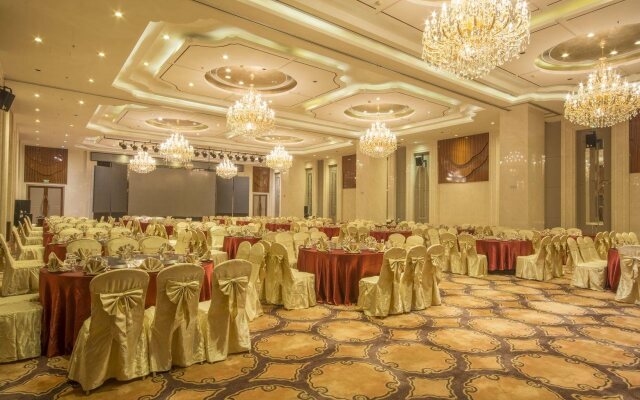 Xian Titan Senbo Hotel