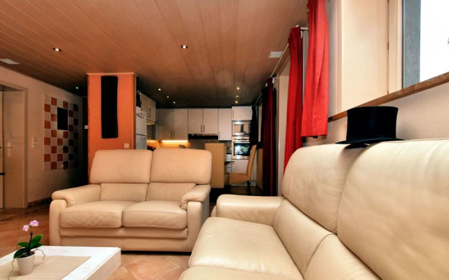 Delightful Holiday Home in Harre with Sauna, Hot Tub, Terrace
