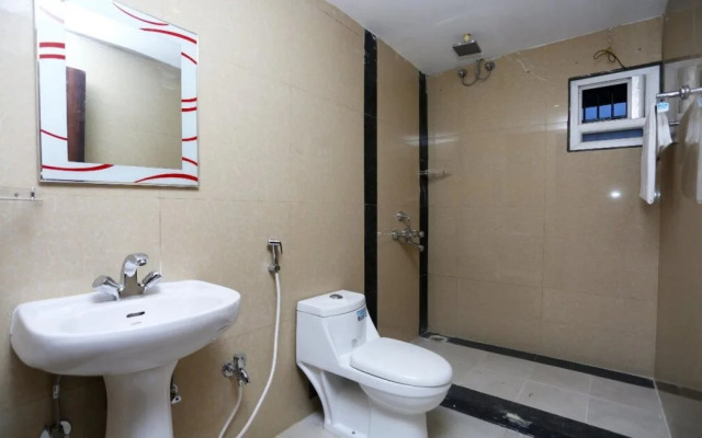 FabHotel Pentagon Next