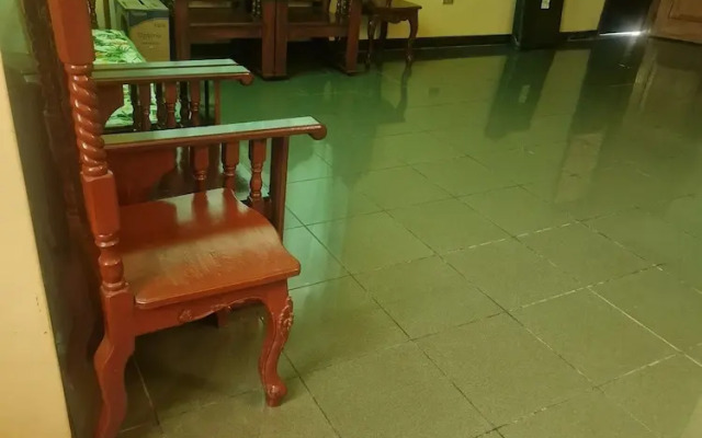 Traveler's Comfort Inn