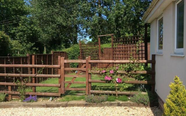 Devon's Duck n Dane B&B