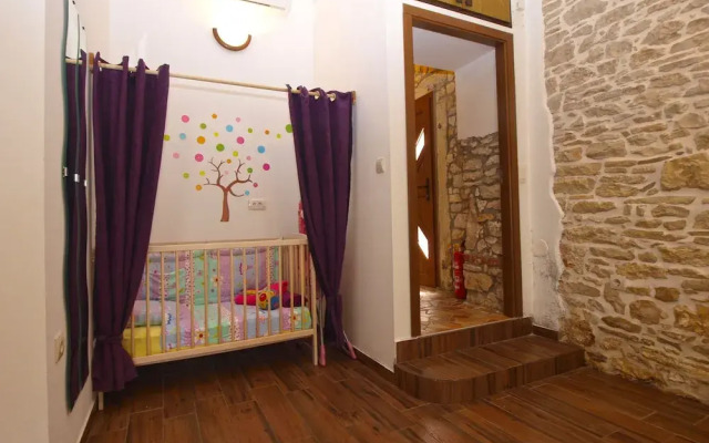 House 1599