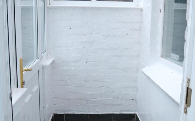 Ideal Lodgings in Bury - Whitefield