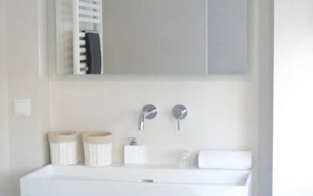 Modern Studio in a Central Location